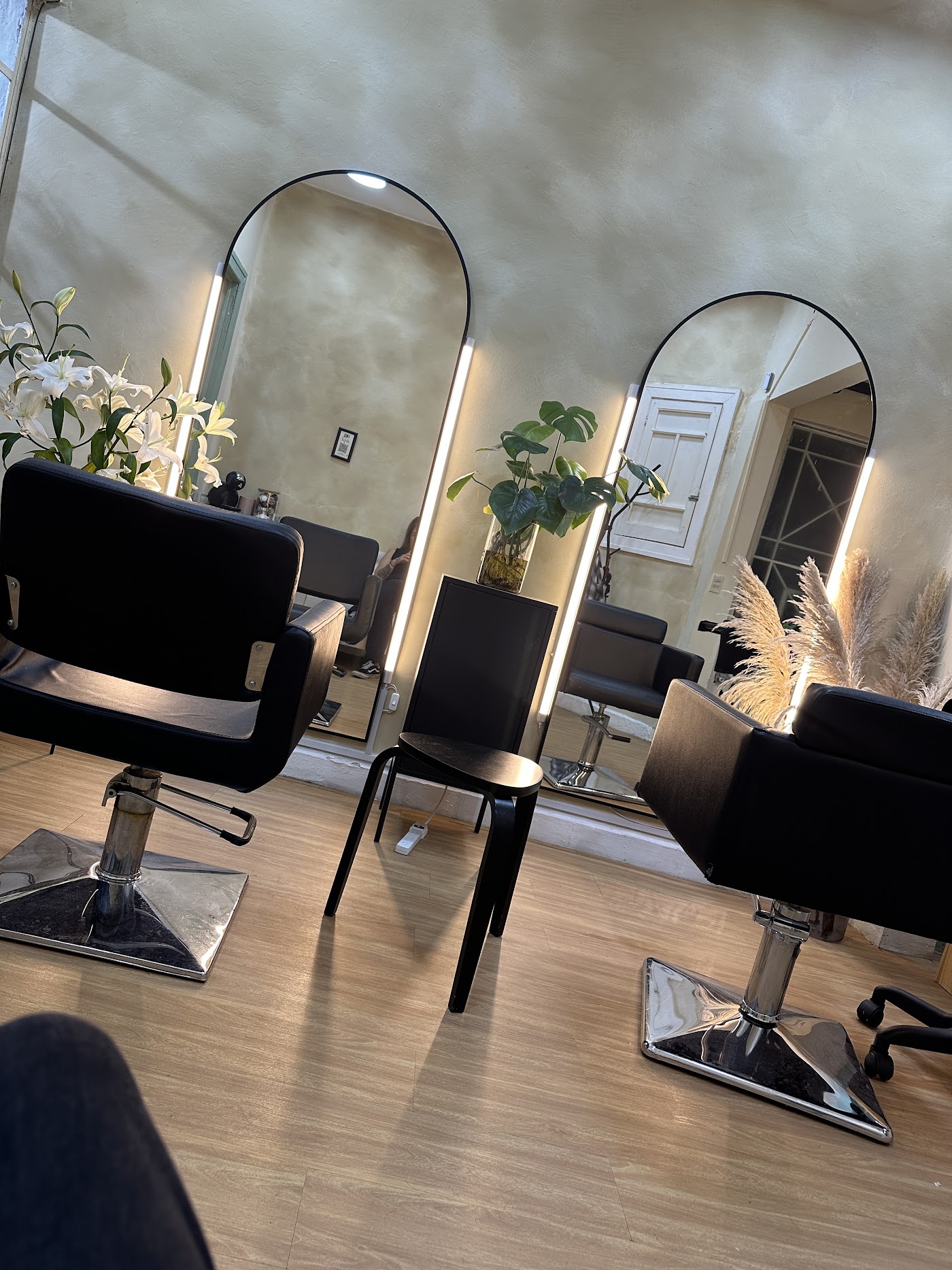 Foto real de Karla Merelles Hair Salon